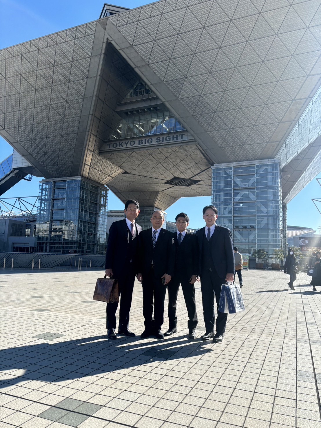 全日本自動車整備技能競技大会へ応援見学